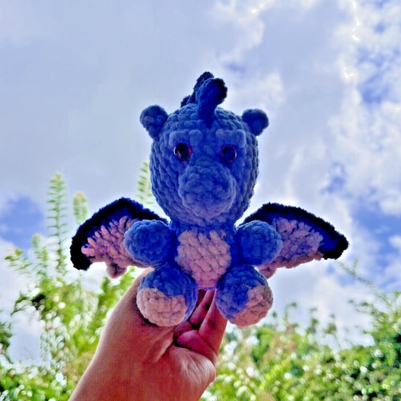 Handmade Mini Dragon Amigurumi - Small, blue - Picture 9 of 9